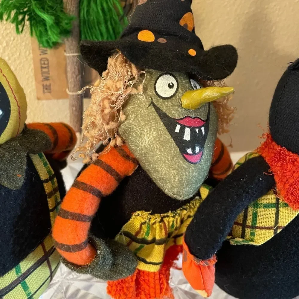Halloween Bean Bag Characters Witch Cat plus Halloween Pencils Decorations